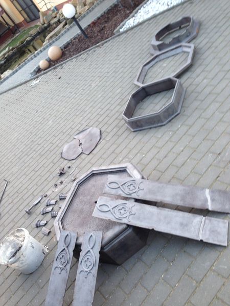 Litinový kříž před renovací - Černá Hora