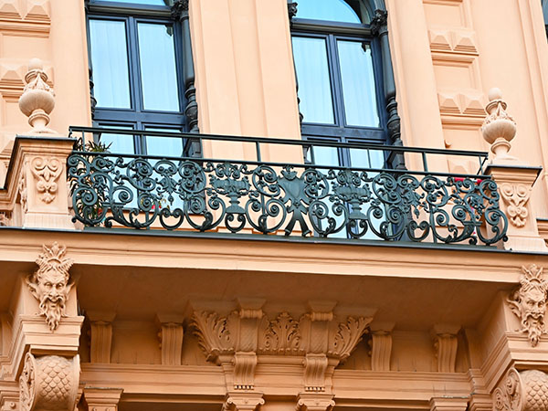 Litinové zábradlí ČN Banka- Brno